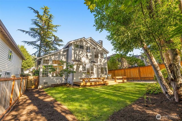 3541 252nd Place SE, Sammamish, WA 98029