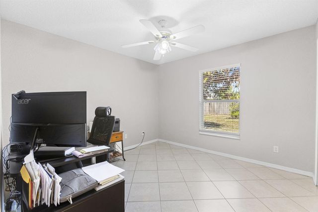 861 SE Cavern Avenue, Port St. Lucie, FL 34983