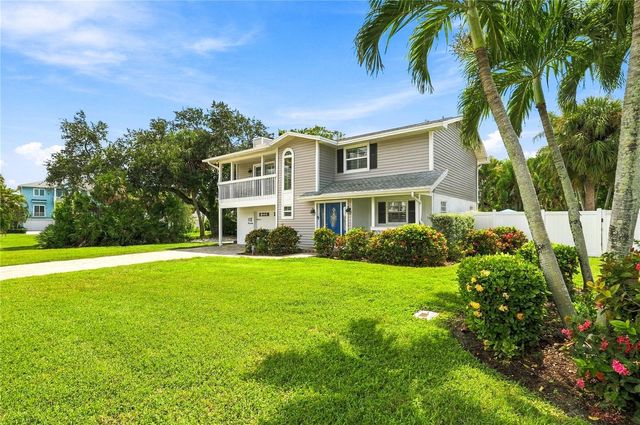 112 6TH STREET, Belleair Beach, FL 33786