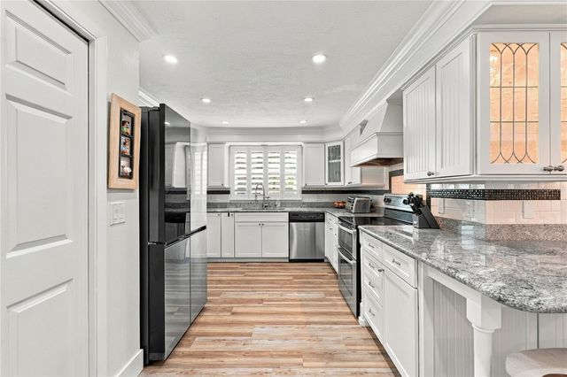 112 6TH STREET, Belleair Beach, FL 33786