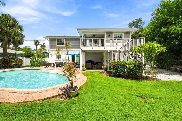 112 6TH STREET, Belleair Beach, FL 33786