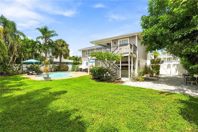 112 6TH STREET, Belleair Beach, FL 33786