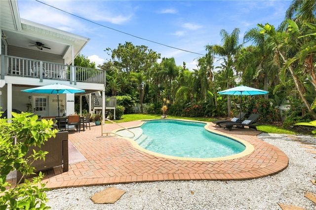 112 6TH STREET, Belleair Beach, FL 33786