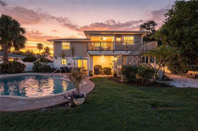 112 6TH STREET, Belleair Beach, FL 33786