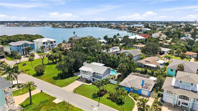 112 6TH STREET, Belleair Beach, FL 33786