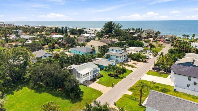 112 6TH STREET, Belleair Beach, FL 33786