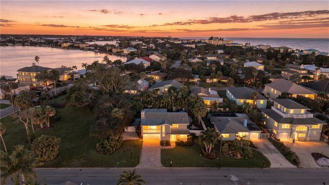 112 6TH STREET, Belleair Beach, FL 33786