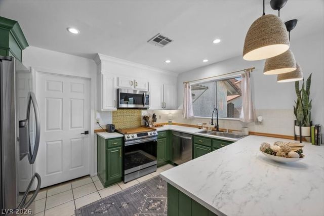 8508 Hearst Court, Las Vegas, NV 89117