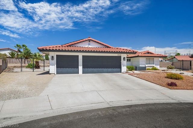 8508 Hearst Court, Las Vegas, NV 89117