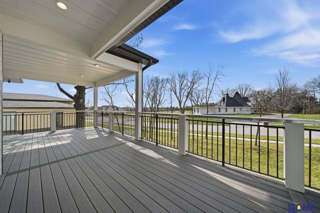 6326 Carveth Court, Lincoln, NE 68516