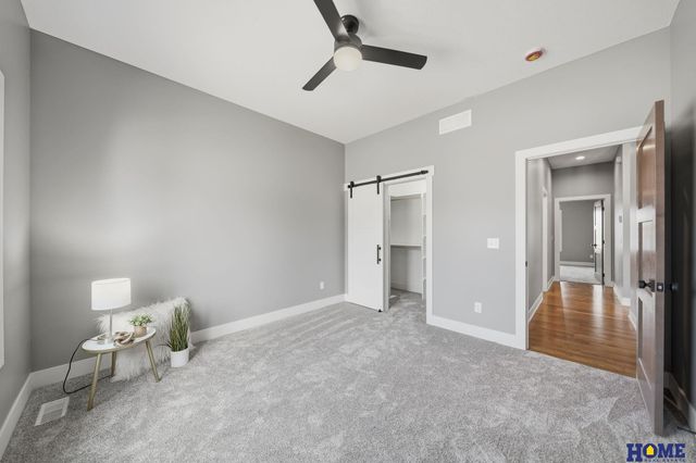 6326 Carveth Court, Lincoln, NE 68516