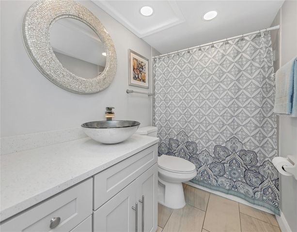 19111 VISTA BAY DRIVE 304, Indian Shores, FL 33785