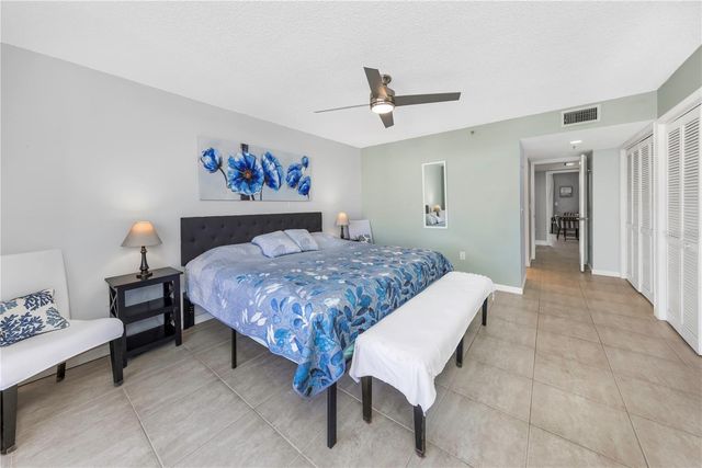 19111 VISTA BAY DRIVE 304, Indian Shores, FL 33785