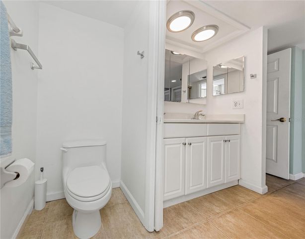 19111 VISTA BAY DRIVE 304, Indian Shores, FL 33785