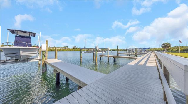 19111 VISTA BAY DRIVE 304, Indian Shores, FL 33785