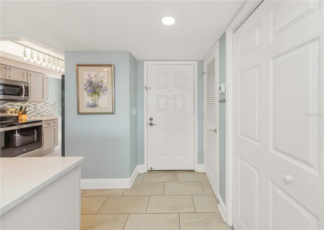 19111 VISTA BAY DRIVE 304, Indian Shores, FL 33785