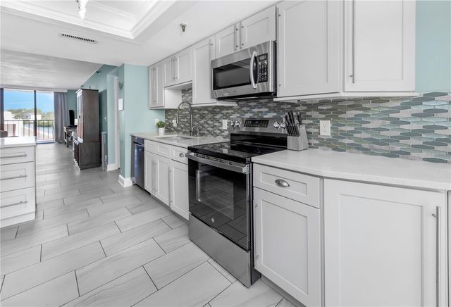 19111 VISTA BAY DRIVE 304, Indian Shores, FL 33785