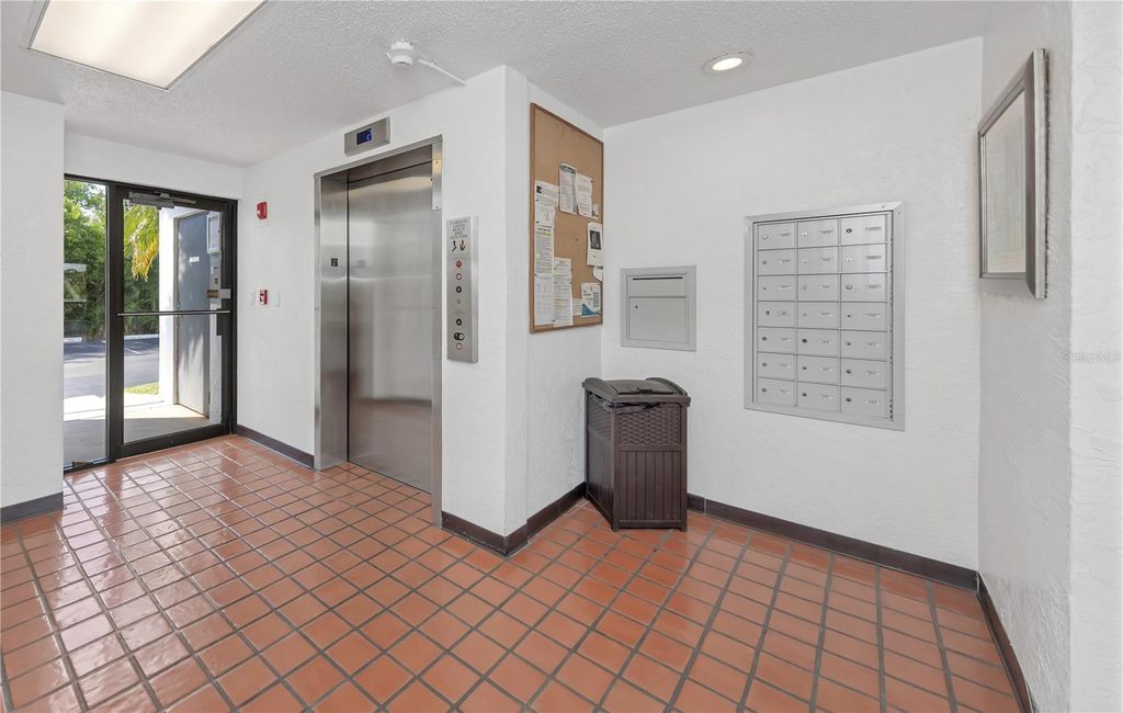 Image 41 of property listing at 19111 VISTA BAY DRIVE 304, Indian Shores, FL 33785