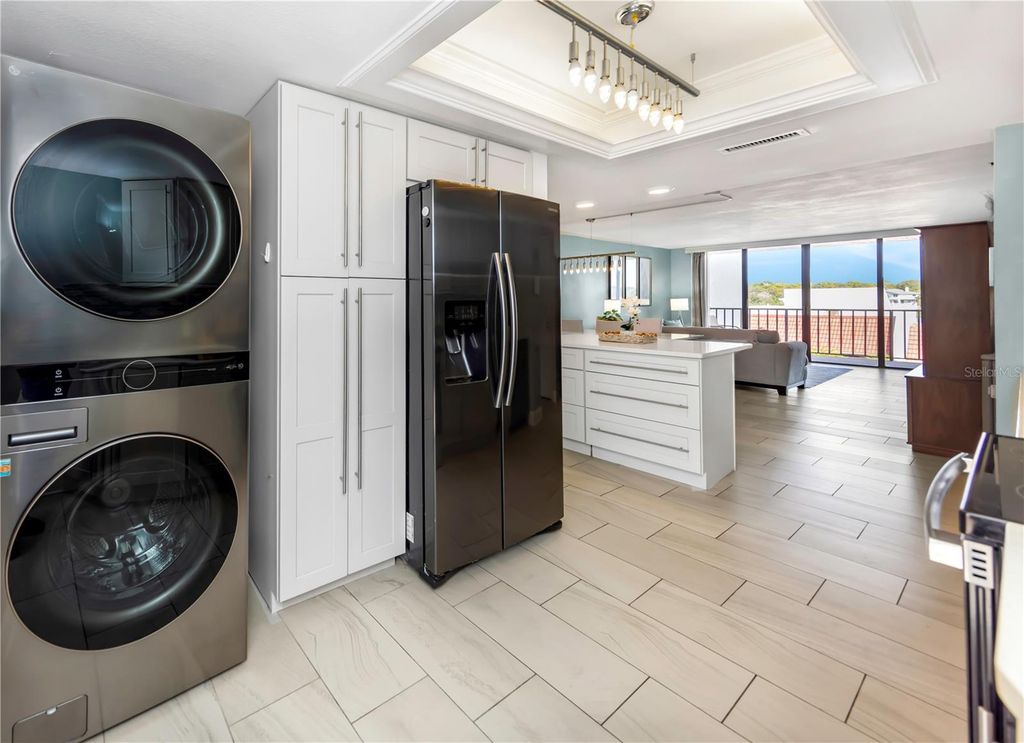 Image 8 of property listing at 19111 VISTA BAY DRIVE 304, Indian Shores, FL 33785