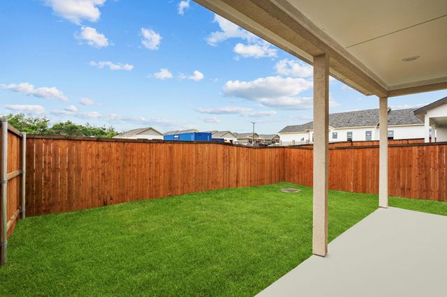 865 Limmer LOOP 811, Hutto, TX 78634