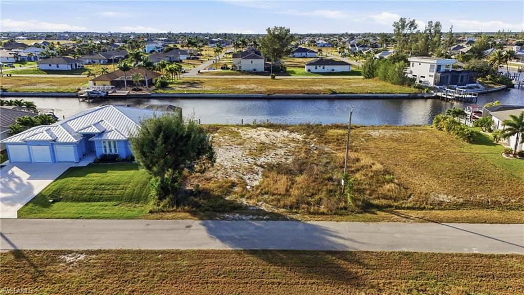 Image 1 of property listing at 3704 NW 10th ST, Cape Coral, FL 33993
