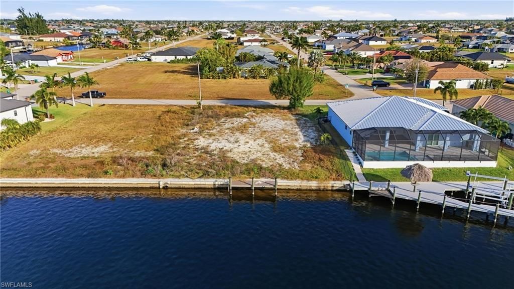 Image 13 of property listing at 3704 NW 10th ST, Cape Coral, FL 33993