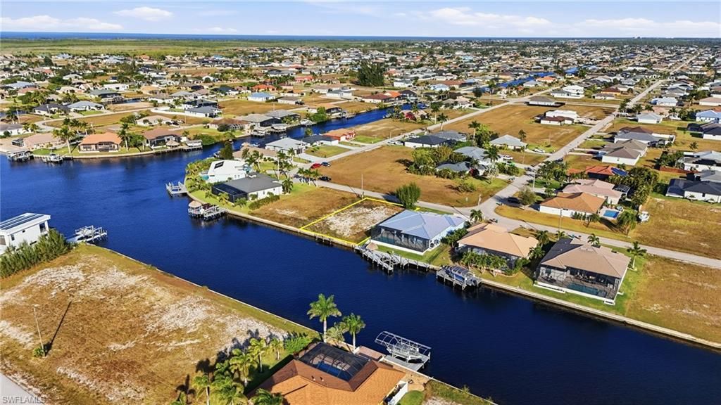 Image 18 of property listing at 3704 NW 10th ST, Cape Coral, FL 33993