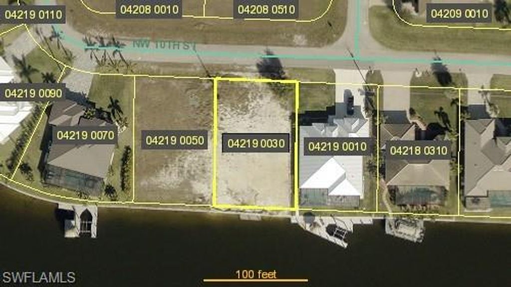 Image 21 of property listing at 3704 NW 10th ST, Cape Coral, FL 33993