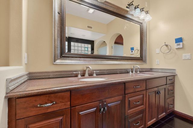 4505 Atherton Way NW, Albuquerque, NM 87120