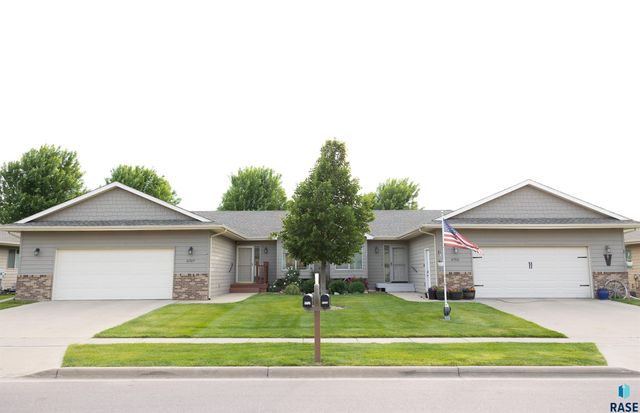 6707 S Witzke Ave, Sioux Falls, SD 57108