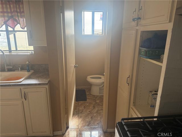 8634 Park 3, Bellflower, CA 90706