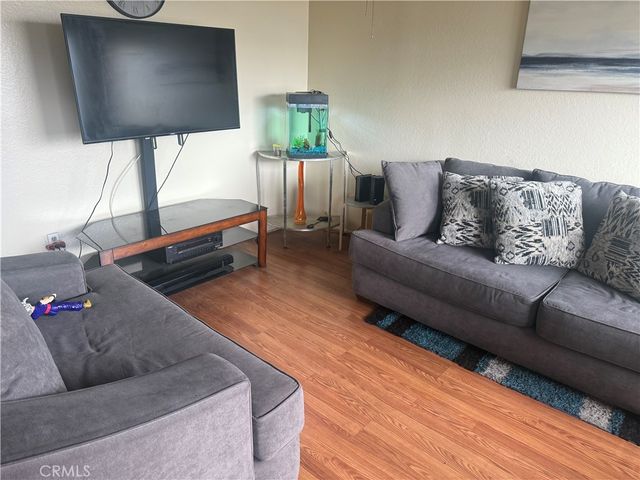 8634 Park 3, Bellflower, CA 90706