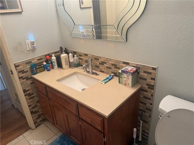 8634 Park 3, Bellflower, CA 90706