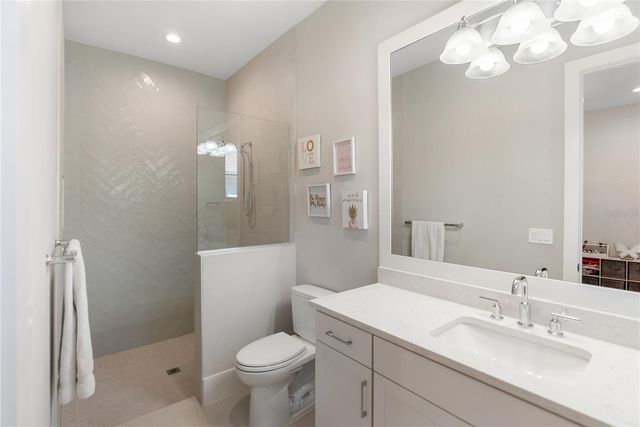 17014 CLEARLAKE AVENUE, Lakewood Ranch, FL 34202