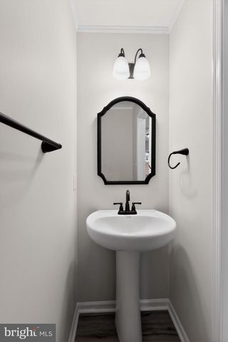 151 N KATRIN CIR, New Castle, DE 19720