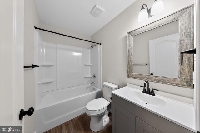 151 N KATRIN CIR, New Castle, DE 19720