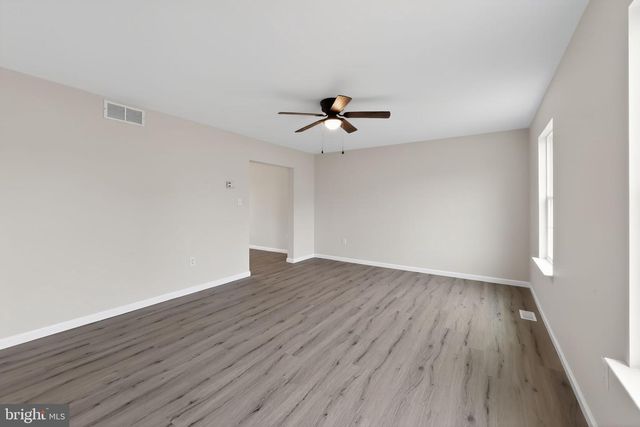 151 N KATRIN CIR, New Castle, DE 19720