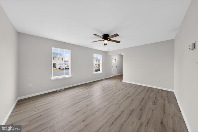 151 N KATRIN CIR, New Castle, DE 19720