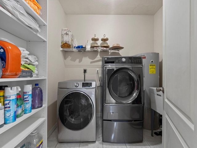 15383 SW 23rd Street, Miami, FL 33185