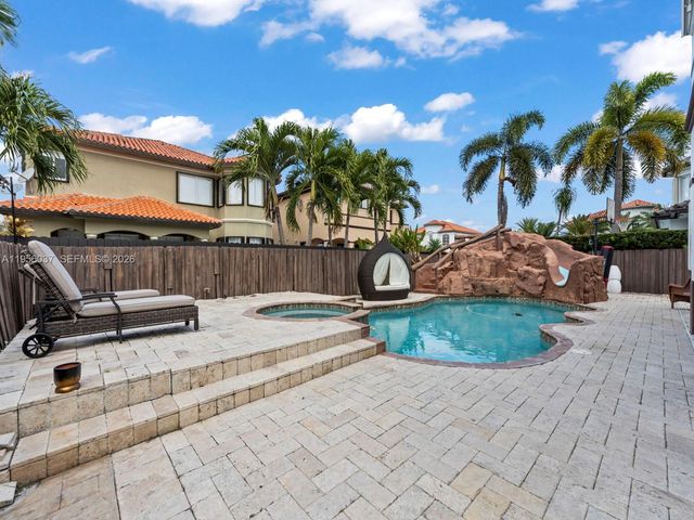 15383 SW 23rd Street, Miami, FL 33185