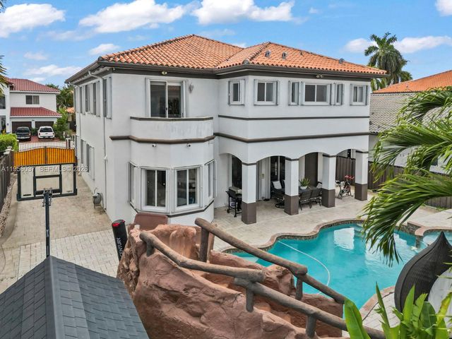 15383 SW 23rd Street, Miami, FL 33185