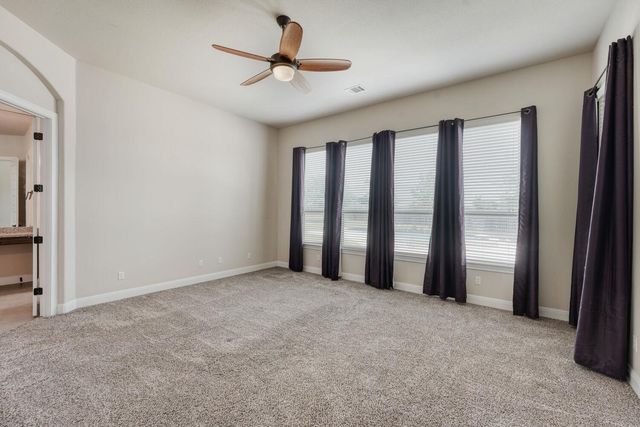 112 Haven CV, Hutto, TX 78634