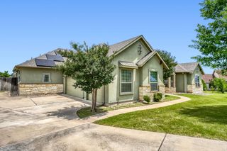 112 Haven CV, Hutto, TX 78634