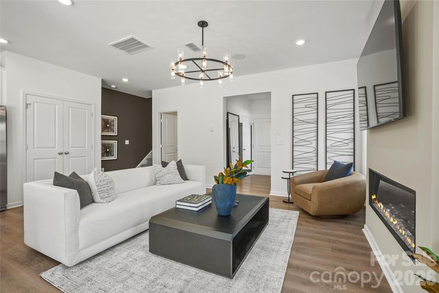 11904 Oak Street, Charlotte, NC 28269