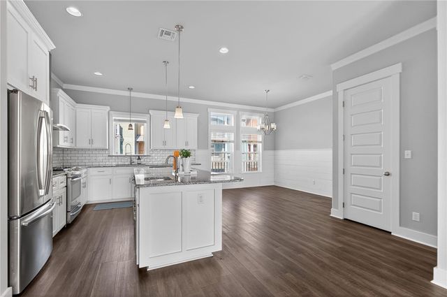 14890 Granada Dr 302, Corpus Christi, TX 78418