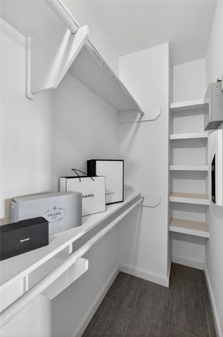 14890 Granada Dr 302, Corpus Christi, TX 78418