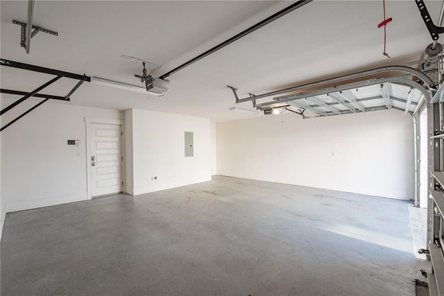 14890 Granada Dr 302, Corpus Christi, TX 78418