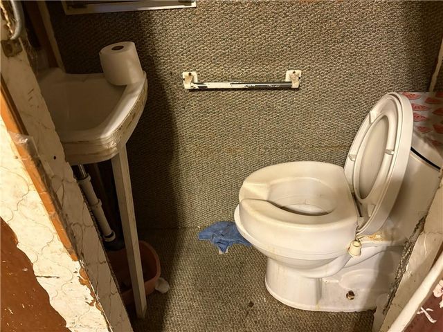 3041 Park Avenue, Kansas City, MO 64109