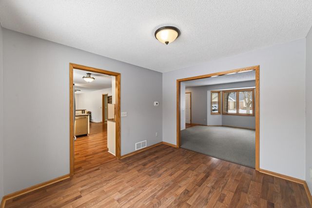 102 Woodridge Lane, Circle Pines, MN 55014