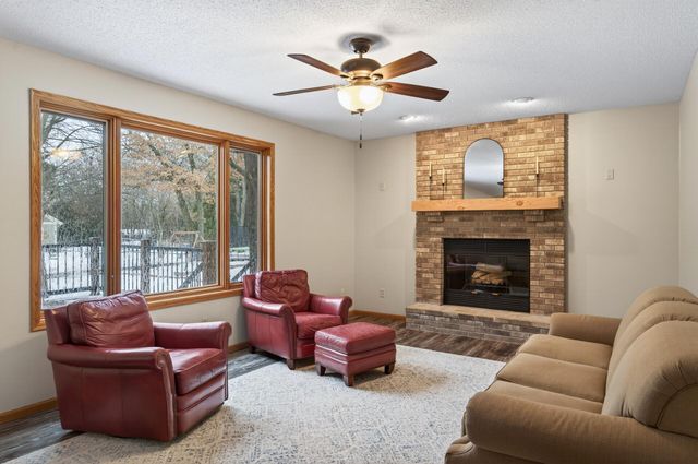 102 Woodridge Lane, Circle Pines, MN 55014